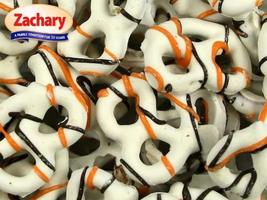 Zachary Halloween Pretzels Pumpkin Spice 1lb 
